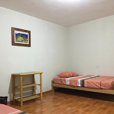 Bed and Breakfast 5Min Airport - Super Host Лима Экстерьер фото
